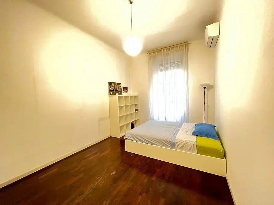 Modern Pretty Apartment Near Isola Zone Milan